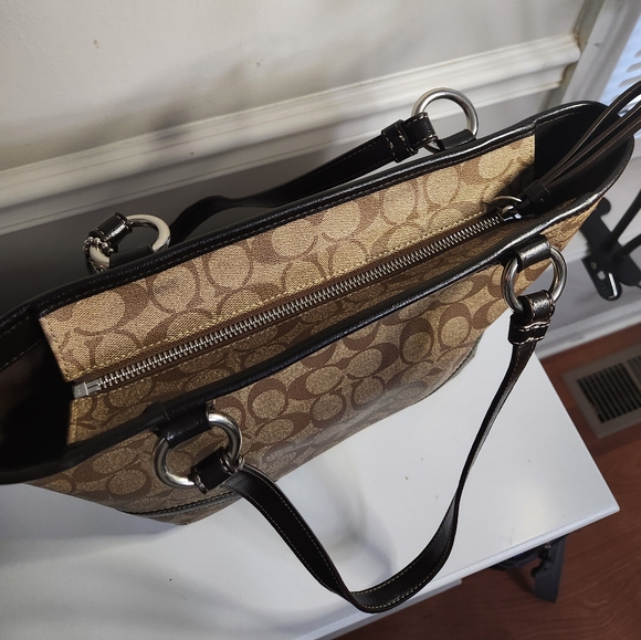 Coach F18917 Peyton Tote Tan Khaki Signature PVC Brown Trim Handbag - Picture 4 of 11